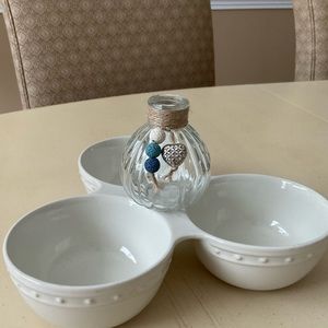 Clear Ribbed Glass Bud Vase Platter Decoration- Silver Heart Blue Beads 💙
